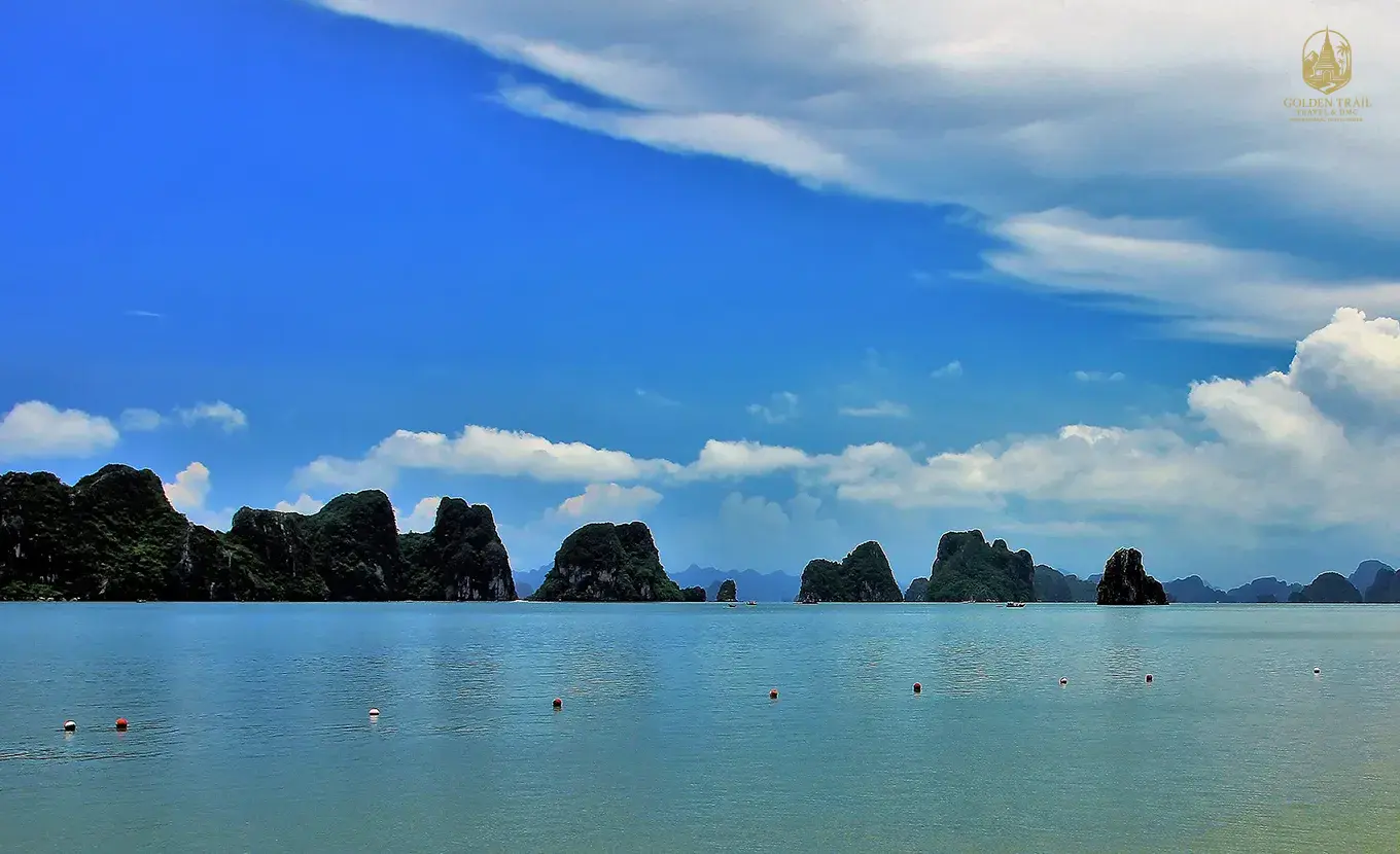 Northern Vietnam 7 Days: Bac Son Valley Trekking, Ninh Binh & Secluded Bai Tu Long Bay Cruise